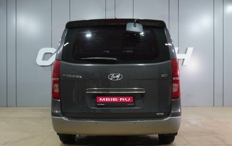 Hyundai Grand Starex Grand Starex I рестайлинг 2, 2019 год, 4 849 000 рублей, 4 фотография