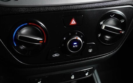 Hyundai Solaris II рестайлинг, 2017 год, 1 149 000 рублей, 17 фотография