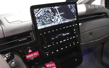 Hyundai Staria, 2024 год, 5 070 000 рублей, 9 фотография