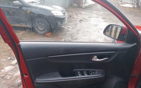 KIA Rio IV, 2020 год, 1 420 000 рублей, 8 фотография