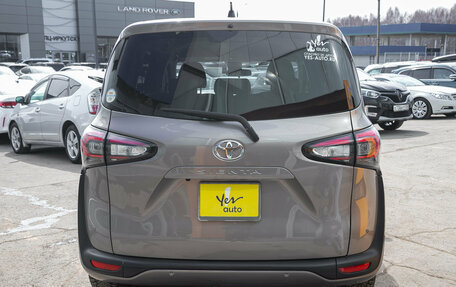 Toyota Sienta II, 2021 год, 1 533 000 рублей, 8 фотография