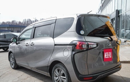 Toyota Sienta II, 2021 год, 1 533 000 рублей, 9 фотография