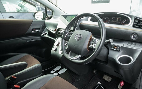 Toyota Sienta II, 2021 год, 1 533 000 рублей, 19 фотография