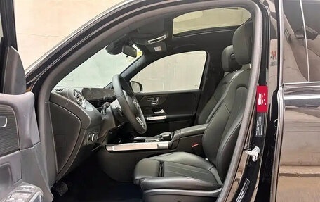 Mercedes-Benz GLB, 2021 год, 2 290 000 рублей, 10 фотография