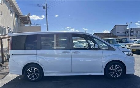 Honda Stepwgn IV, 2021 год, 1 950 007 рублей, 2 фотография