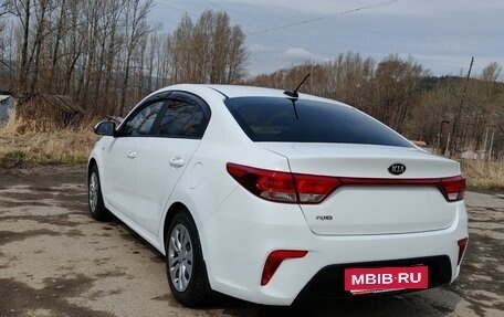KIA Rio IV, 2017 год, 1 250 000 рублей, 2 фотография