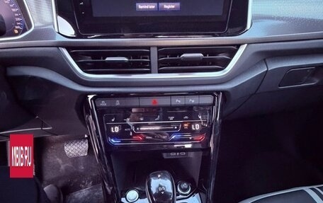 Volkswagen T-Roc I, 2025 год, 3 300 000 рублей, 6 фотография