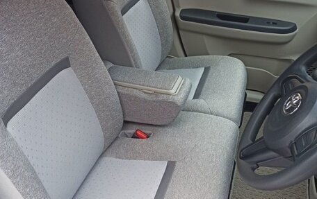 Toyota Passo III, 2017 год, 800 000 рублей, 14 фотография