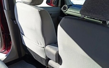 Toyota Passo III, 2017 год, 800 000 рублей, 12 фотография