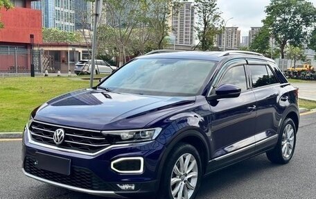 Volkswagen T-Roc I, 2019 год, 1 516 000 рублей, 1 фотография