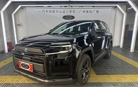 Toyota RAV4, 2026 год, 4 226 000 рублей, 1 фотография