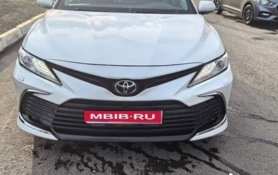 Toyota Camry, 2021 год, 3 900 000 рублей, 1 фотография