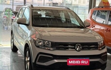 Volkswagen T-Cross I, 2023 год, 1 414 000 рублей, 3 фотография