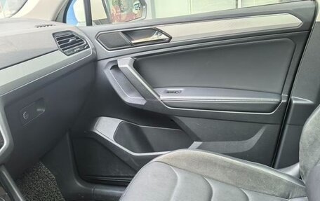 Volkswagen Tiguan II, 2020 год, 1 786 000 рублей, 11 фотография