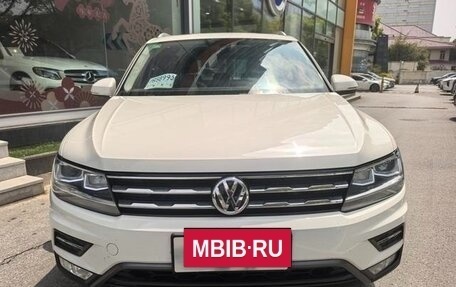 Volkswagen Tiguan II, 2020 год, 1 786 000 рублей, 3 фотография