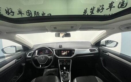 Volkswagen T-Roc I, 2023 год, 1 681 000 рублей, 8 фотография