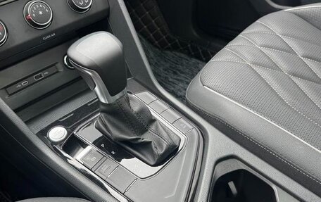 Volkswagen Tiguan II, 2023 год, 2 768 000 рублей, 17 фотография