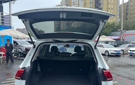 Volkswagen Tiguan II, 2023 год, 2 768 000 рублей, 16 фотография