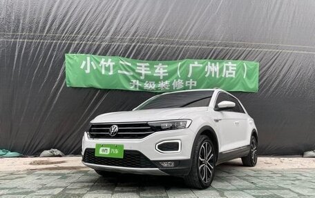 Volkswagen T-Roc I, 2022 год, 2 724 000 рублей, 2 фотография