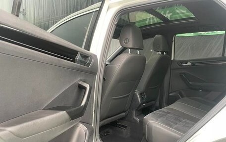 Volkswagen T-Roc I, 2022 год, 2 724 000 рублей, 9 фотография