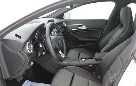Mercedes-Benz CLA, 2018 год, 2 040 000 рублей, 9 фотография