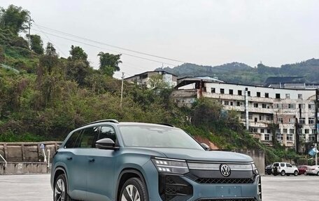 Volkswagen Teramont, 2025 год, 6 076 000 рублей, 4 фотография