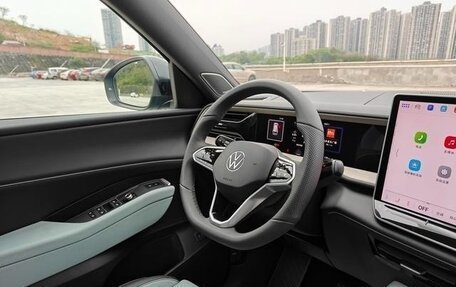 Volkswagen Teramont, 2025 год, 6 076 000 рублей, 13 фотография