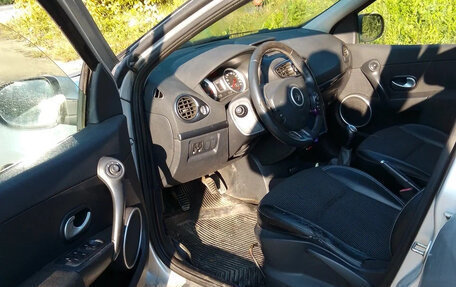 Renault Clio III, 2009 год, 210 000 рублей, 3 фотография