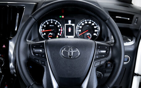 Toyota Alphard III, 2016 год, 3 250 000 рублей, 16 фотография