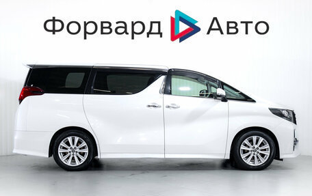 Toyota Alphard III, 2016 год, 3 250 000 рублей, 9 фотография