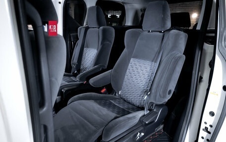 Toyota Alphard III, 2016 год, 3 250 000 рублей, 21 фотография