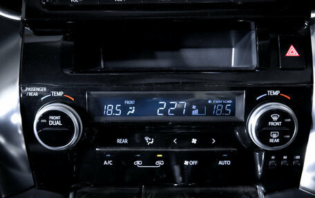 Toyota Alphard III, 2016 год, 3 250 000 рублей, 26 фотография