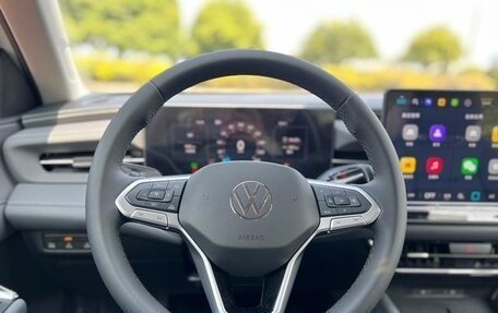 Volkswagen Lavida, 2025 год, 2 062 000 рублей, 12 фотография