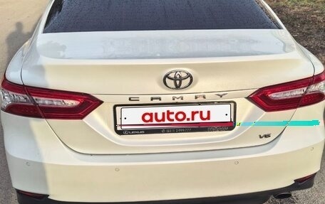 Toyota Camry, 2021 год, 3 900 000 рублей, 5 фотография