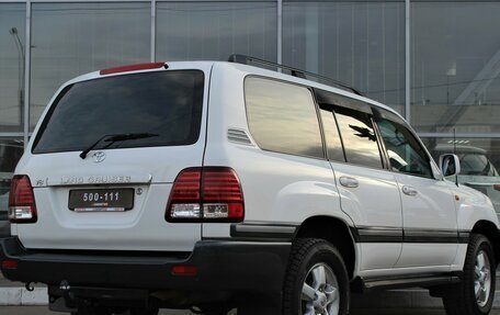 Toyota Land Cruiser 100 рестайлинг 2, 2004 год, 2 145 000 рублей, 6 фотография