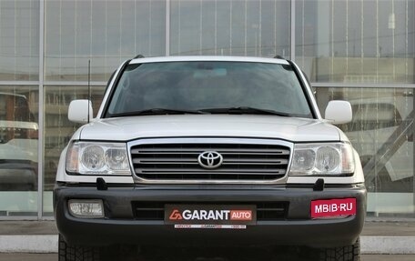 Toyota Land Cruiser 100 рестайлинг 2, 2004 год, 2 145 000 рублей, 10 фотография