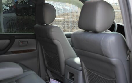 Toyota Land Cruiser 100 рестайлинг 2, 2004 год, 2 145 000 рублей, 19 фотография