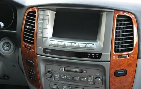 Toyota Land Cruiser 100 рестайлинг 2, 2004 год, 2 145 000 рублей, 25 фотография