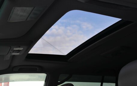 Toyota Land Cruiser 100 рестайлинг 2, 2004 год, 2 145 000 рублей, 26 фотография