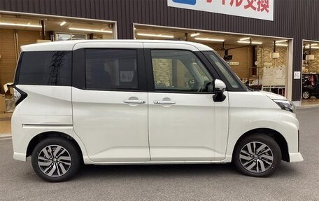 Toyota Roomy I, 2017 год, 700 000 рублей, 3 фотография