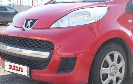Peugeot 107 I рестайлинг, 2011 год, 390 000 рублей, 4 фотография