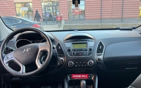 Hyundai ix35 I рестайлинг, 2014 год, 1 350 000 рублей, 10 фотография