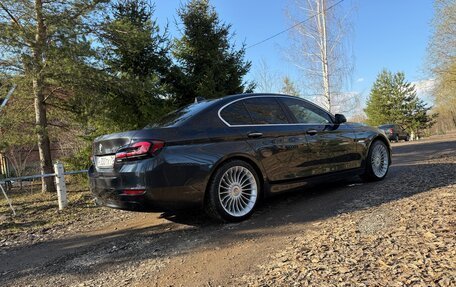 BMW 5 серия, 2015 год, 2 350 000 рублей, 2 фотография