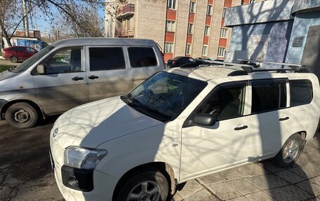 Toyota Probox I, 2015 год, 690 000 рублей, 4 фотография
