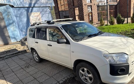 Toyota Probox I, 2015 год, 690 000 рублей, 2 фотография