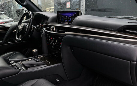 Lexus LX III, 2018 год, 11 870 000 рублей, 7 фотография