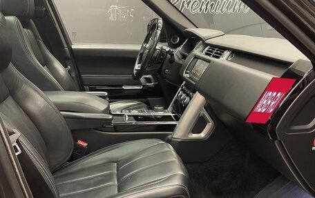 Land Rover Range Rover IV рестайлинг, 2017 год, 5 850 000 рублей, 10 фотография