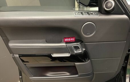 Land Rover Range Rover IV рестайлинг, 2017 год, 5 850 000 рублей, 9 фотография