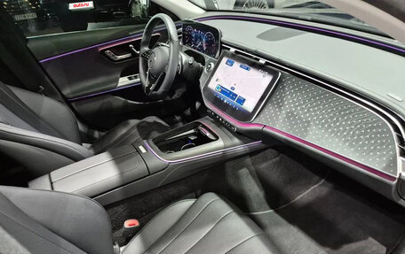 Mercedes-Benz E-Класс, 2025 год, 7 550 000 рублей, 14 фотография