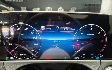 Mercedes-Benz E-Класс, 2025 год, 7 550 000 рублей, 9 фотография